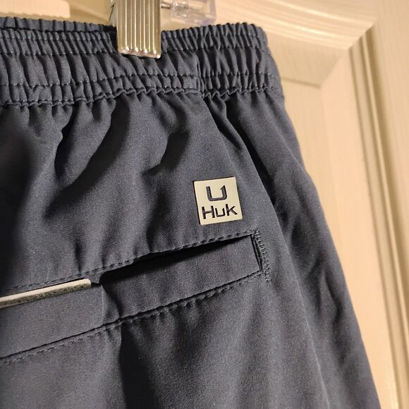 Huk Pursuit Volley shorts mens L Large navy blue swim fishing lined stretch - Picture 4 of 10